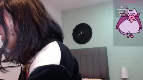 Amy 3 online show from November 12, 4:35 am