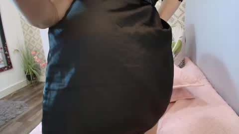 amy__wats0n online show from March 7, 7:05 pm