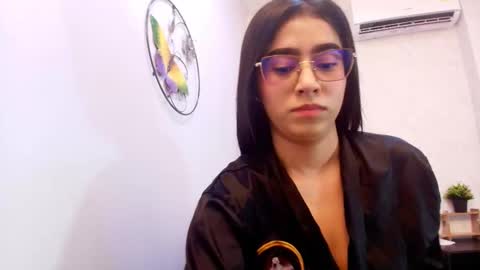 amy__wats0n online show from October 6, 7:22 pm