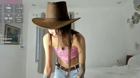 Amy online show from October 30, 12:34 am