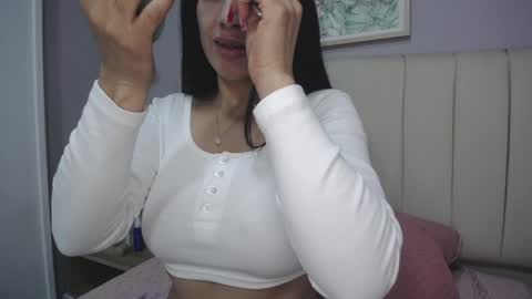 Amy online show from December 14, 5:36 pm