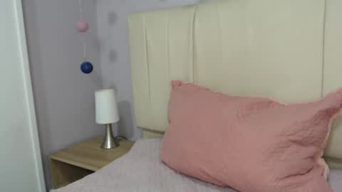 Amy online show from February 24, 1:21 pm