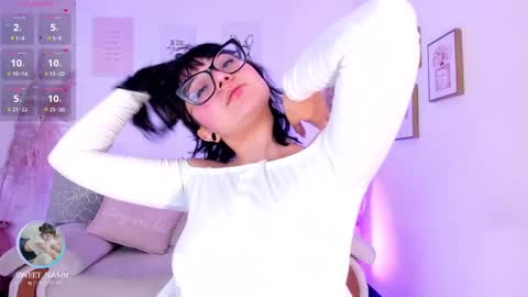 Hello I am Allison Welcome to my room and let is  have a good time together whith me online show from September 29, 8:13 pm