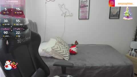 Amy sophia 3 online show from December 31, 1:30 pm