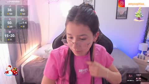 Amy sophia 3 online show from December 31, 4:35 pm