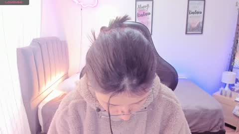 Amy sophia 3 online show from January 2, 1:40 pm