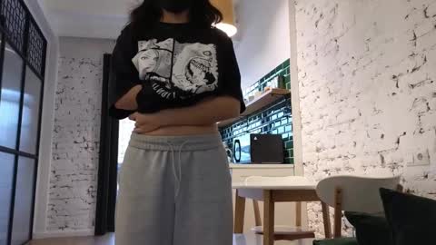 Snapshot of amyalwayshere chatting on February 5, 1:22 pm girl next door named Amy online show from February 5, 1:22 pm