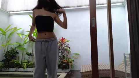 Snapshot of amyalwayshere chatting on February 26, 5:31 am girl next door named Amy online show from February 26, 5:31 am