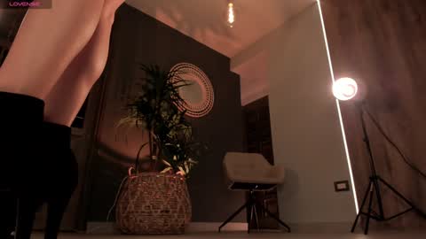 Amy Armstrong online show from January 10, 4:12 am