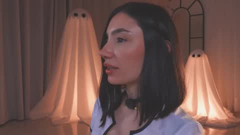 Amy Armstrong online show from October 17, 12:58 am