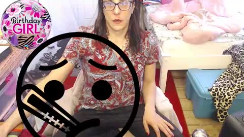 Trashely Gimpson online show from February 23, 9:05 pm