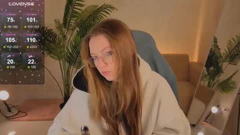 Snapshot of amycherryberry chatting on November 13, 1:37 am amycherryberry online show from November 13, 1:37 am