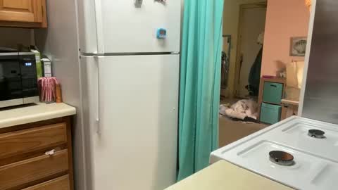 Snapshot of amysmilez chatting on January 31, 2:39 pm Amy Smilez online show from January 31, 2:39 pm