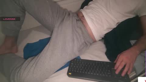 A online show from December 9, 7:06 am