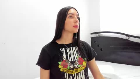 Ana  IG an castillo 1 online show from December 30, 11:26 am