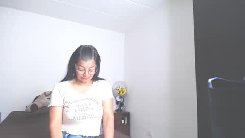 Ana online show from October 2, 2:02 pm