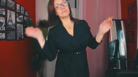 Ana online show from September 10, 10:04 am