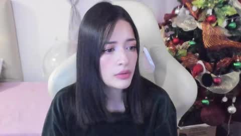 Snapshot of ana_ruuh chatting on December 21, 4:25 pm Im anna but you can call me as you want online show from December 21, 4:25 pm