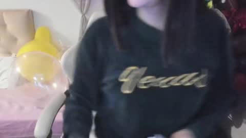 Snapshot of ana_ruuh chatting on December 22, 2:17 am Im anna but you can call me as you want online show from December 22, 2:17 am