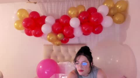 Snapshot of ana_ruuh chatting on January 30, 2:16 am Im anna but you can call me as you want online show from January 30, 2:16 am