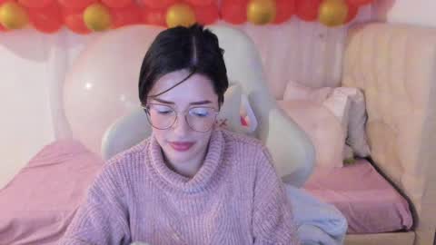 Snapshot of ana_ruuh chatting on February 12, 9:33 pm Im anna but you can call me as you want online show from February 12, 9:33 pm