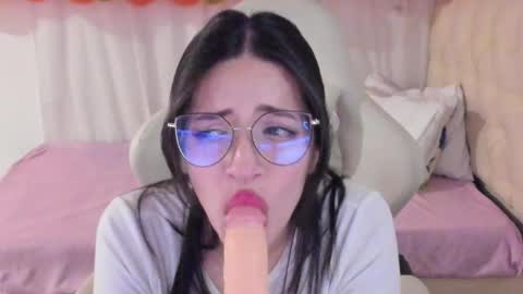 Snapshot of ana_ruuh chatting on February 21, 3:45 am Im anna but you can call me as you want online show from February 21, 3:45 am