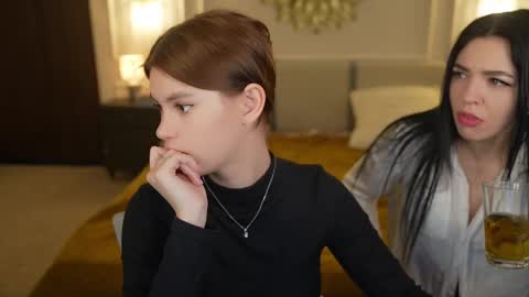 Sweet girls online show from March 10, 3:30 pm