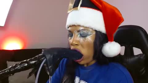 anabel alice gandara  online show from December 5, 7:38 am