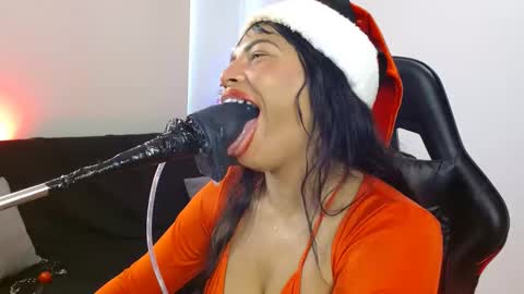 anabel alice gandara  online show from December 6, 1:33 pm