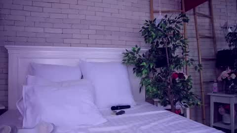 Snapshot of anabellastar chatting on February 25, 10:47 am anabellastar online show from February 25, 10:47 am