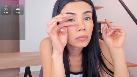 Ana Henao or Annie... Follow me ahenaocb Insta  X online show from December 27, 9:32 pm