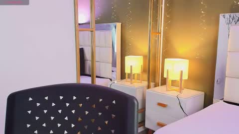 Anahi  online show from September 16, 7:37 pm