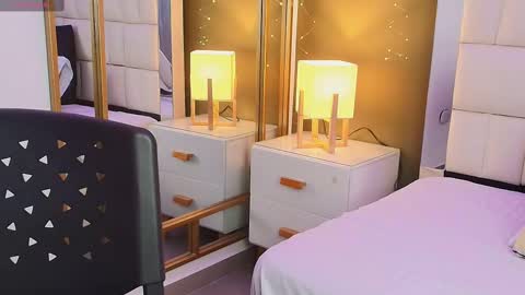 Anahi  online show from September 22, 7:49 pm