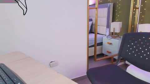 Anahi  online show from October 9, 7:34 pm