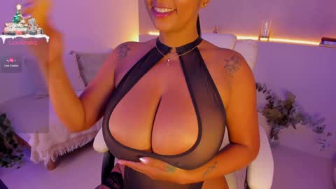 Snapshot of anahi_ryan chatting on December 17, 1:05 pm Ana online show from December 17, 1:05 pm