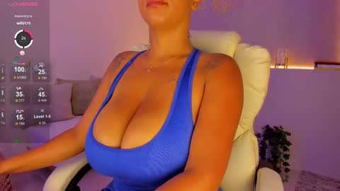 Snapshot of anahi_ryan chatting on February 27, 12:56 pm Ana online show from February 27, 12:56 pm