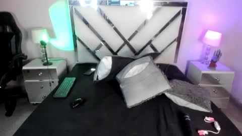 Anah Jones online show from February 13, 12:57 am