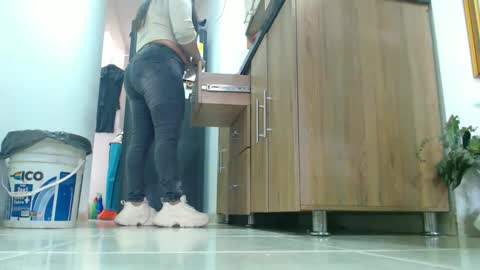 anaids online show from October 17, 5:59 pm