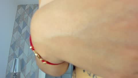   online show from January 11, 11:34 am