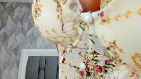   online show from January 12, 11:28 am