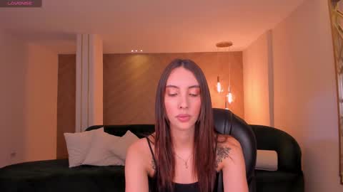 Snapshot of anaisnin1 chatting on February 24, 11:32 am Anais Nin online show from February 24, 11:32 am