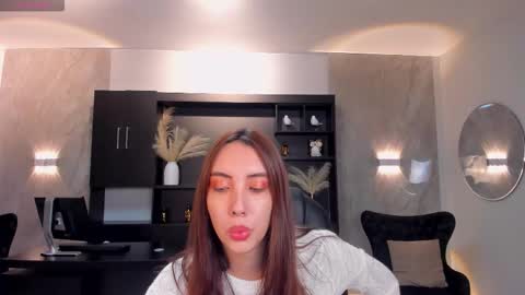 Snapshot of anaisnin1 chatting on November 28, 11:40 pm Anais Nin online show from November 28, 11:40 pm