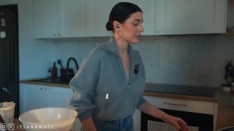 Snapshot of anamuse chatting on October 18, 3:13 pm Ana online show from October 18, 3:13 pm