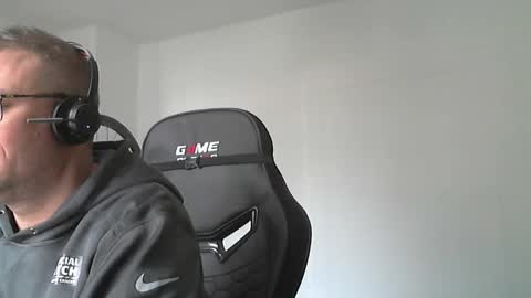 Andi online show from November 10, 9:52 am