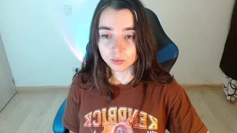 ana 3 online show from March 6, 1:58 am