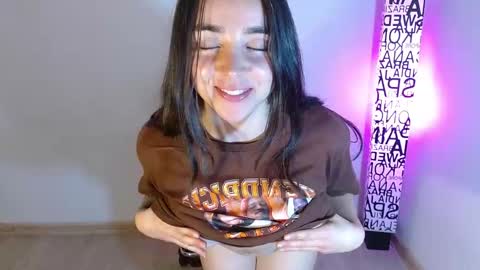 ana 3 online show from November 11, 1:49 am