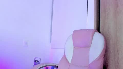 Anastacia online show from December 16, 4:13 am