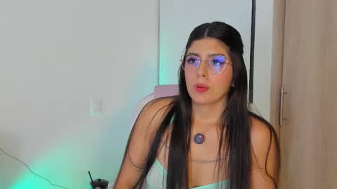 Anastacia online show from November 3, 2:13 am