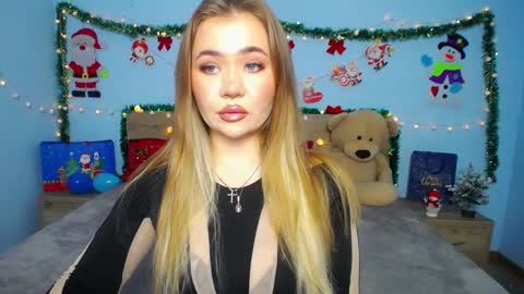 anastacyyellig online show from January 10, 5:26 am