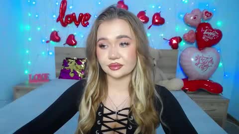 anastacyyellig online show from February 6, 12:05 pm